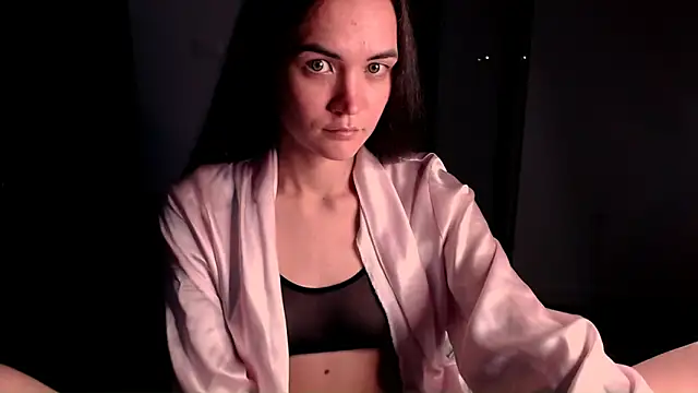 EvelynGG online show from October 2025 04:13:01 AM