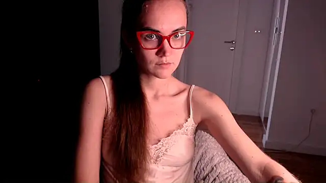 Snapshot of EvelynGG chatting on April 2026 09:38:01 AM EvelynGG online show from April 2026 09:38:01 AM