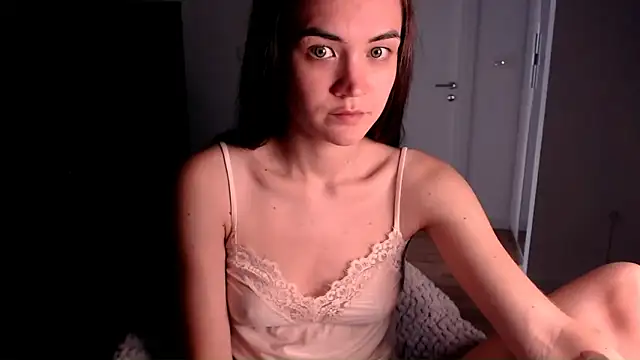 Snapshot of EvelynGG chatting on May 2026 09:54:01 AM EvelynGG online show from May 2026 09:54:01 AM