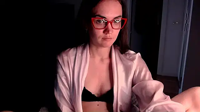 EvelynGG online show from March 2026 10:19:01 AM