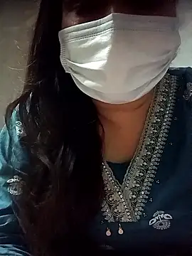 naughtymadam online show from April 2026 05:52:02 AM