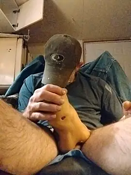 ROBERT0516 online show from November 2025 05:39:01 AM