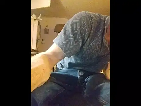 ROBERT0516 online show from December 2025 04:14:01 AM