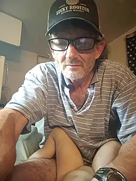 Snapshot of ROBERT0516 chatting on July 2026 10:35:01 AM ROBERT0516 online show from July 2026 10:35:01 AM