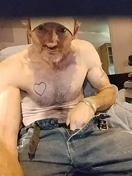 ROBERT0516 online show from May 2026 09:11:02 PM