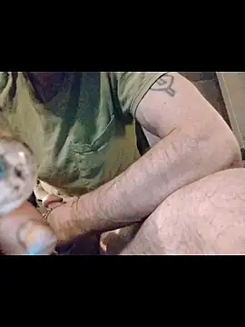 ROBERT0516 online show from February 2026 02:38:02 PM