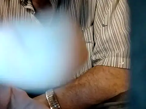 ROBERT0516 online show from March 2026 03:39:02 AM