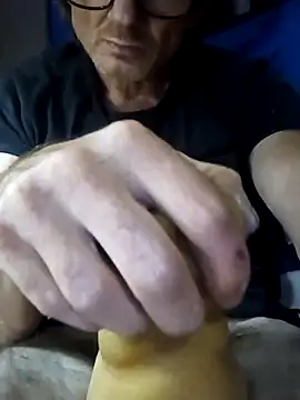 ROBERT0516 online show from September 2025 11:51:01 PM