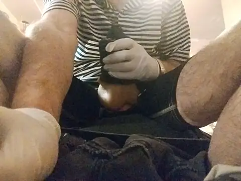 ROBERT0516 online show from December 2025 06:14:02 PM