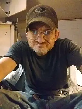 ROBERT0516 online show from November 2025 04:39:01 PM