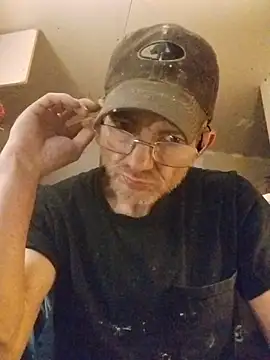 ROBERT0516 online show from November 2025 06:28:02 AM