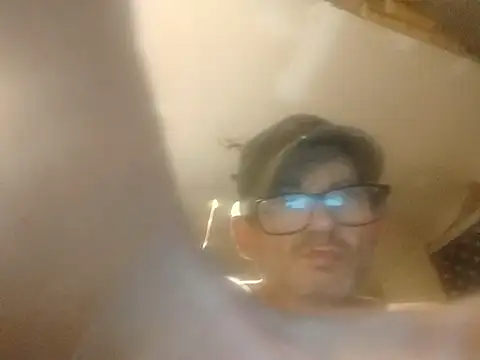 ROBERT0516 online show from December 2025 12:52:02 PM