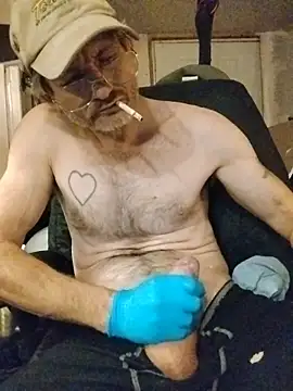 ROBERT0516 online show from April 2026 11:00:02 PM