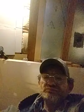 ROBERT0516 online show from February 2026 10:51:02 PM