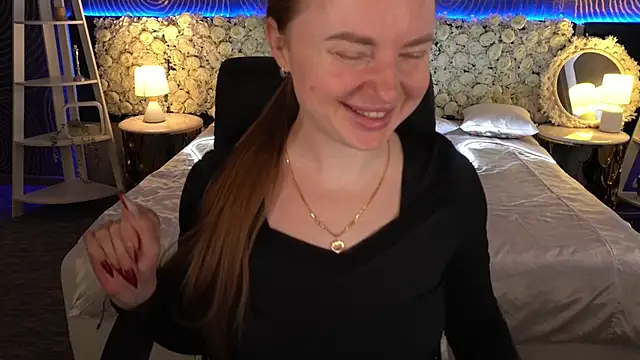 MiaRedFox online show from January 2026 01:26:02 PM