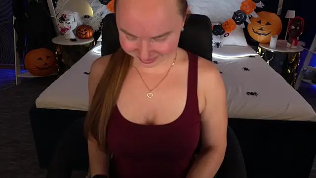 MiaRedFox online show from November 2025 01:27:02 PM