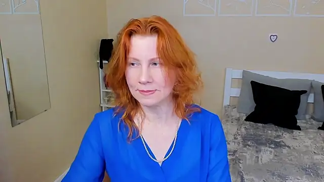 FoxySophia online show from February 2026 02:02:01 PM