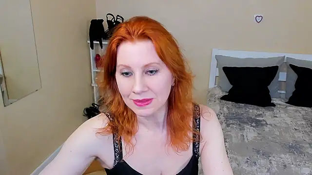 FoxySophia online show from February 2026 10:53:02 PM