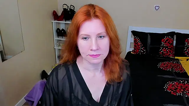 Snapshot of FoxySophia chatting on April 2026 02:42:01 AM FoxySophia online show from April 2026 02:42:01 AM