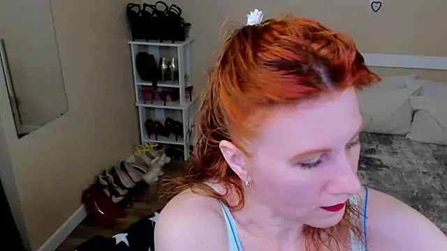 Snapshot of FoxySophia chatting on June 2026 05:47:02 PM FoxySophia online show from June 2026 05:47:02 PM