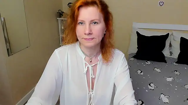 FoxySophia online show from September 2025 03:47:02 PM