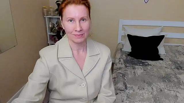 FoxySophia online show from September 2025 02:28:01 AM