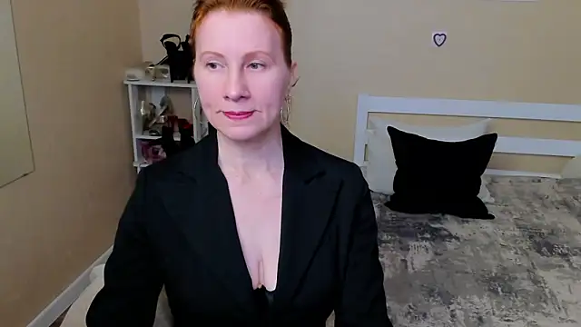 FoxySophia online show from October 2025 04:05:02 AM