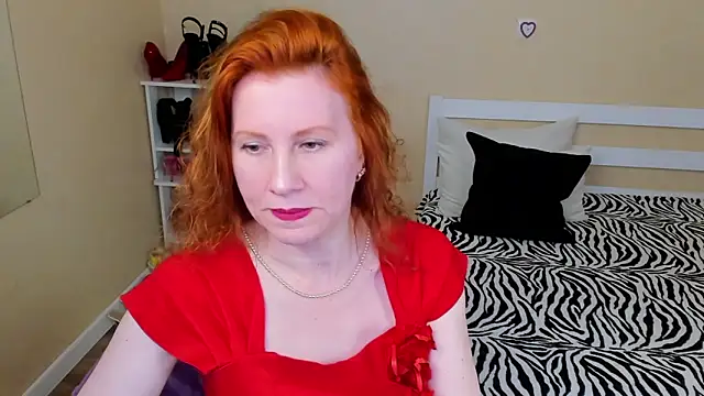 Snapshot of FoxySophia chatting on April 2026 08:08:01 AM FoxySophia online show from April 2026 08:08:01 AM