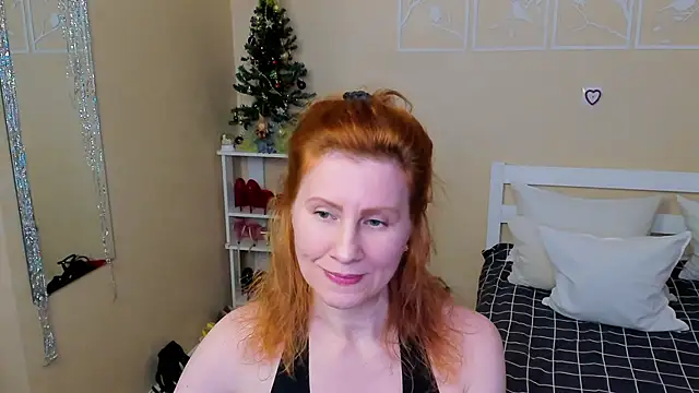 FoxySophia online show from December 2025 01:39:02 PM