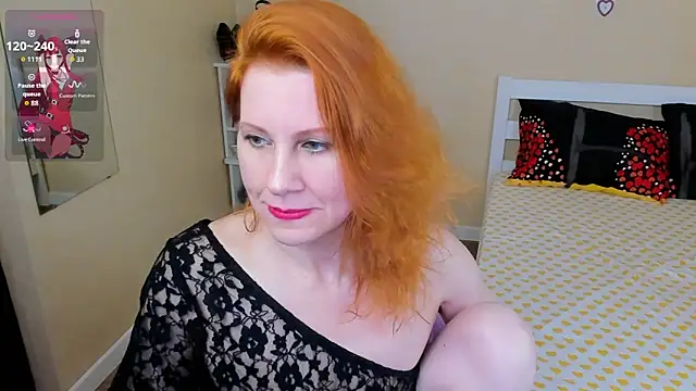 FoxySophia online show from April 2026 12:17:01 AM