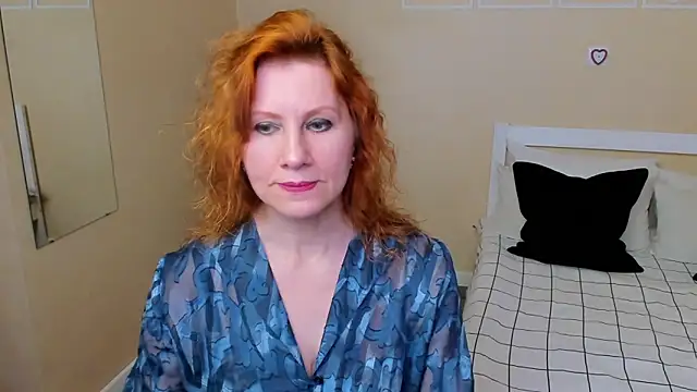 FoxySophia online show from September 2025 08:14:02 PM