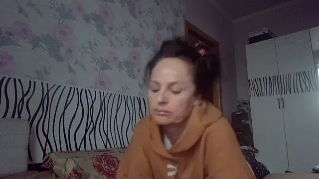 LindaStarS online show from October 2025 06:04:01 AM