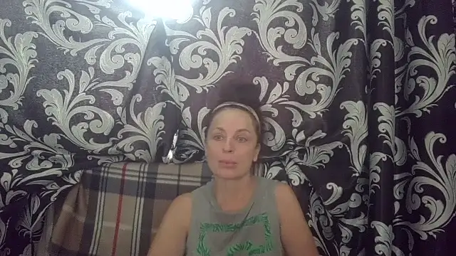 Snapshot of LindaStarS chatting on June 2026 05:12:02 AM LindaStarS online show from June 2026 05:12:02 AM