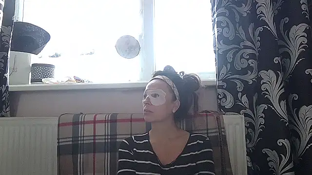 LindaStarS online show from April 2026 06:14:02 AM