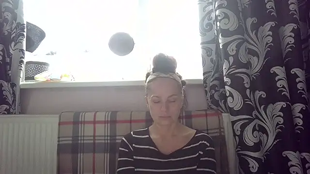 LindaStarS online show from April 2026 05:14:02 AM