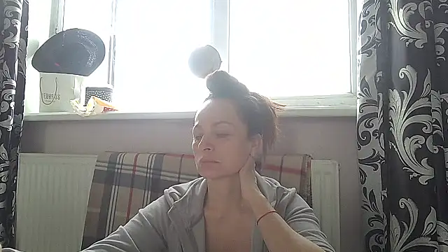 LindaStarS online show from April 2026 05:58:01 AM
