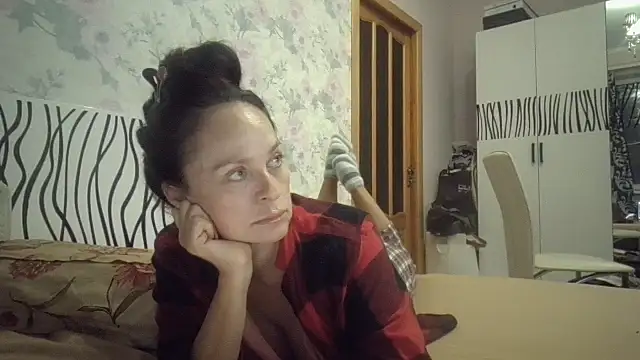 LindaStarS online show from October 2025 06:53:01 PM