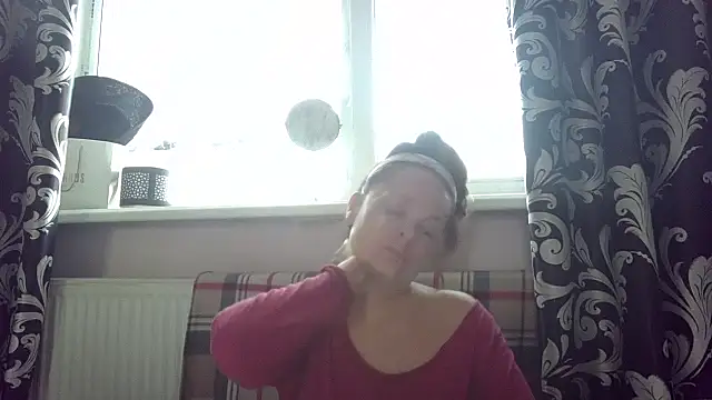 LindaStarS online show from April 2026 04:07:02 AM
