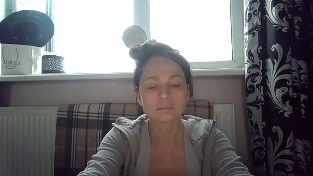 LindaStarS online show from April 2026 05:06:02 PM