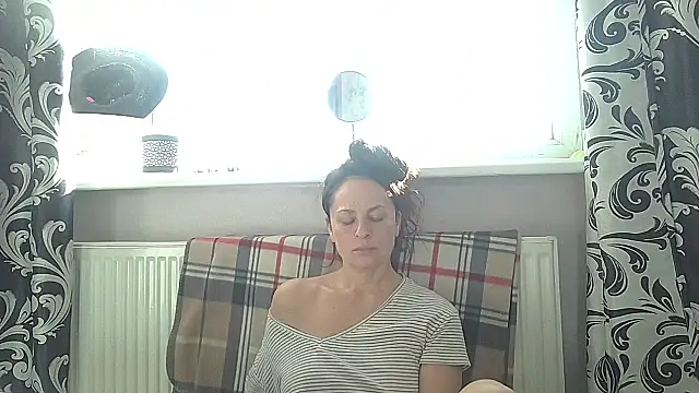 Snapshot of LindaStarS chatting on May 2026 02:56:01 PM LindaStarS online show from May 2026 02:56:01 PM
