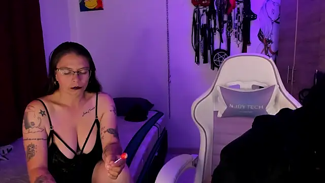 dungeongirls online show from March 2026 08:26:02 PM