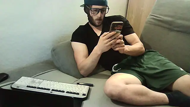 ShyGuyWannaTry online show from September 2025 11:26:01 PM