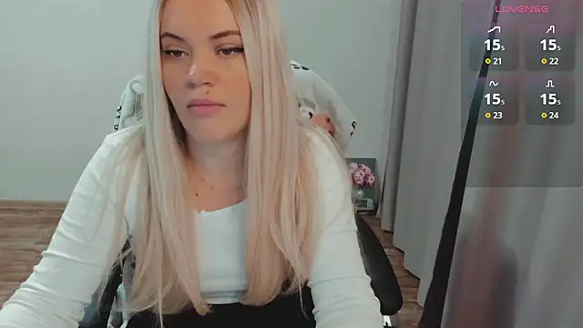 AllAboutLoveXx online show from October 2025 06:43:02 AM