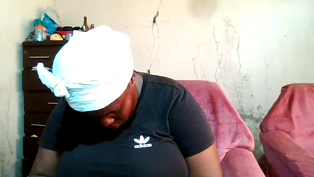 Snapshot of sexybigboobz chatting on December 2025 11:23:02 AM sexybigboobz online show from December 2025 11:23:02 AM