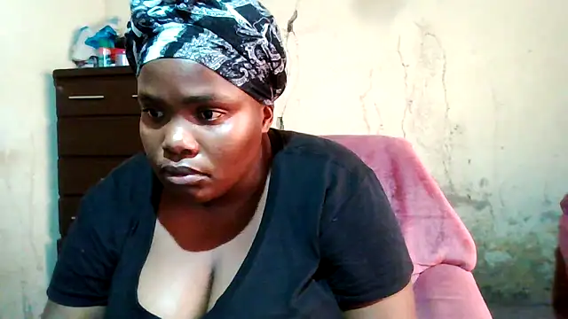 Snapshot of sexybigboobz chatting on November 2025 01:15:02 PM sexybigboobz online show from November 2025 01:15:02 PM