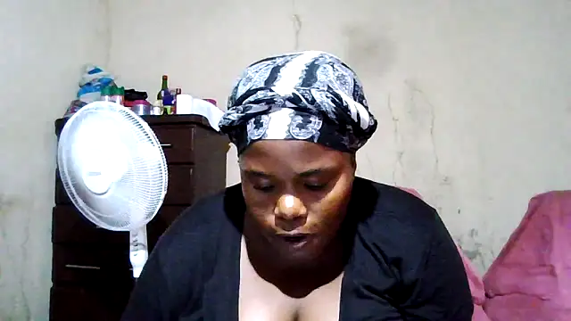 Snapshot of sexybigboobz chatting on November 2025 03:45:02 PM sexybigboobz online show from November 2025 03:45:02 PM