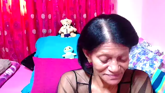 SLUTTYROXY online show from September 2025 06:58:02 AM