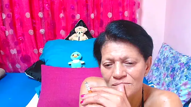 SLUTTYROXY online show from February 2026 07:46:01 PM