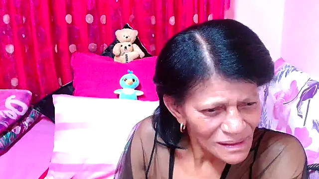 SLUTTYROXY online show from November 2025 06:44:01 PM