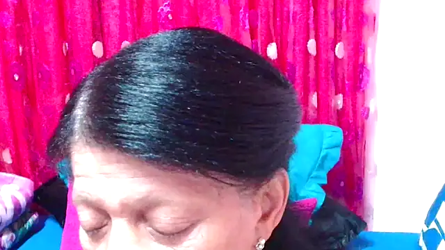 SLUTTYROXY online show from November 2025 05:34:01 AM